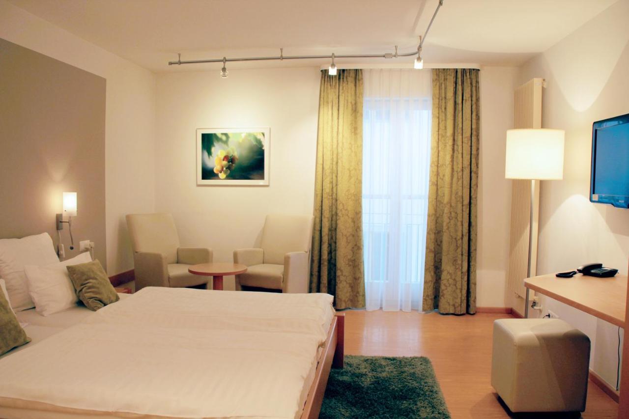 Hotel Tuchhaus Фольках Экстерьер фото